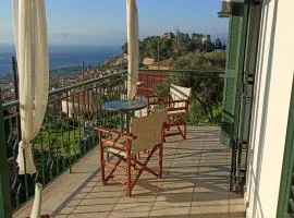 Kiparissia Castle & Sea view