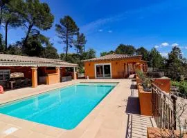 Amazing holiday home in Flayosc with private pool