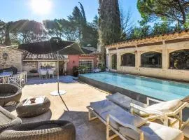 Stunning Home In Le Plan-de-la-tour With Outdoor Swimming Pool, Wifi And 2 Bedrooms