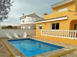 Chalet con piscina privada en Vinaròs