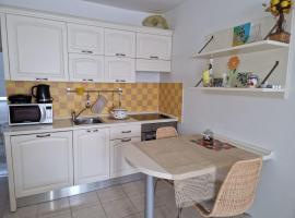 Studio apartman Altea, appartement in Stinica