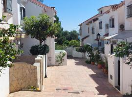 Casa Adelfas, Benajarafe, hotel a Benajarafe