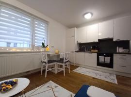 Lauro Apartment, хотел близо до Reumannplatz Metro Stop, Виена