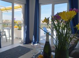 Sunny apartment with 2 terraces