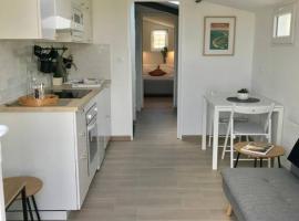 - La Vie Douce - Entre Oc&eacute;an & Marais, self-catering accommodation in Saint-Michel-en-lʼHerm