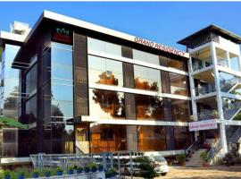 Airport Cochin Grand Residency , NEDUMBASSERY, hotel en Angamaly