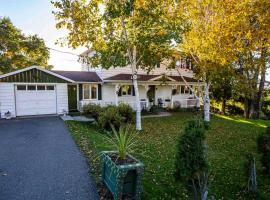 Bed and Breakfast Panorama, hotel con estacionamiento en Saint-Laurent-de-l'ile d'Orleans