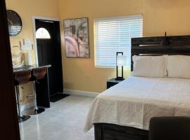 Negril Studio One, Hotel mit Parkplatz in Negril