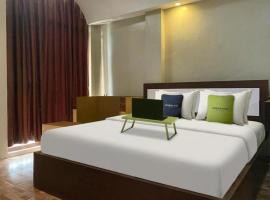 Urbanview Hotel Sabang Land Syariah Jayapura, three-star hotel in Jayapura