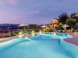 Beautiful Cozy Apt Terrace Shared Pool - Happy Rentals, hotel in Laureana Cilento