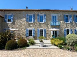 La Maison du Bonheur, hotel v destinaci Ausson