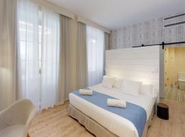 Madeinterranea Suites, hotel cerca de Parque Natural de los Montes de Málaga, Málaga