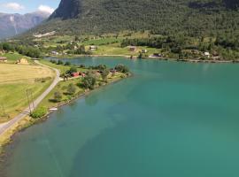 Løken Camping - trivelig og idyllisk ved vannet, кемпінг у місті Олден