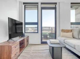 Congress Park 2BR w Gym Pool nr shops dining DEN-135