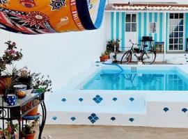 Casa con piscina cerca de Sevilla, cottage sa Carrión de los Céspedes