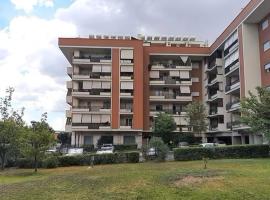 Appartamento del Parco, hotel in zona Centro Commerciale Roma Est, Lunghezza