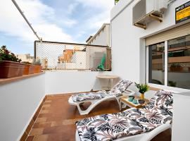 Terrace Apartment, hotel with parking in Sant Adria de Besos
