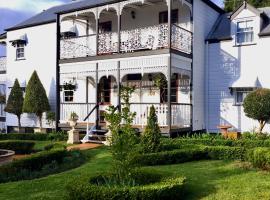 Middleton House Maleny, self-catering accommodation sa Witta