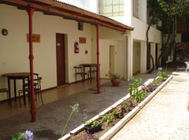 Hotel Santa Teresita, hotel v destinaci Capilla del Monte