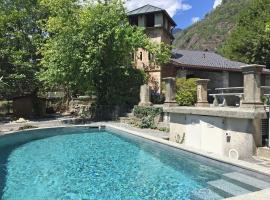 Villa Corfu mit Gästehaus für weitere 4 Personen, hotel em Ponte Brolla