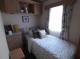 3 bed caravan, hotel Kirkcolmban
