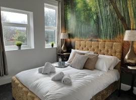 Modern 1 bed studios for comfy stay in Preston, hotel in Preston