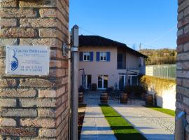 Cascina BELLONUOVO, cabaña o casa de campo en Alba