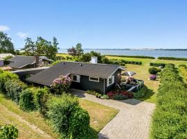 Holiday Home Eddy - 50m from the sea in Lolland- Falster and Mon by Interhome, hôtel à Kragenæs