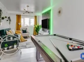 Spacious 5BR - Coop Live & Etihad - Pool Table