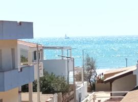 Blue Sea Apartment, hotell i Punta Braccetto