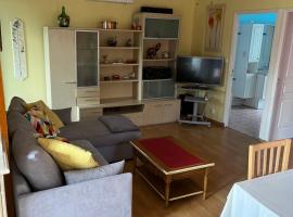Logement, hotel with parking in Vic-Fezensac