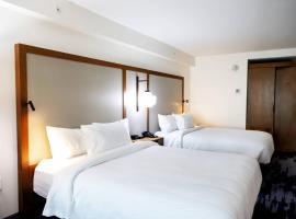 Fairfield by Marriott Inn & Suites Louisville Airport, hotel cerca de Aeropuerto de Louisville - SDF, Louisville