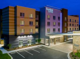 Fairfield Inn & Suites Charlotte Monroe, viešbutis mieste Monrou