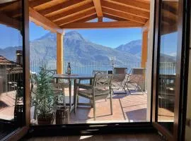 Casa di Luna - Pianello del Lario by LoveComo