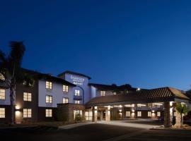 Viesnīca Fairfield Inn & Suites By Marriott Camarillo pilsētā Kamarillo