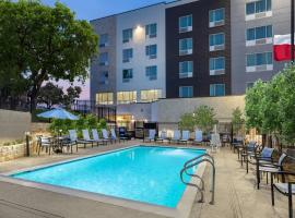 TownePlace Suites by Marriott Austin Northwest The Domain Area, hotel with pools in Austin