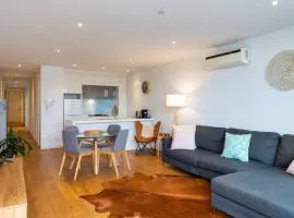 PORT MELBOURNE - A stay at the Bay