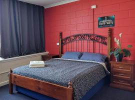 Port Adelaide Backpackers, hotel with parking in Adelaide