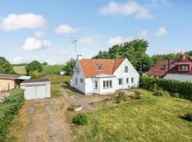 2 Bedroom Stunning Home In Skårup Fyn
