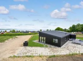 Gorgeous Home In Sjølund With Kitchen