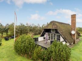 Beautiful Home In Ulfborg With Wifi – domek wiejski w mieście Sundhuse