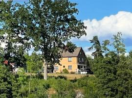 Beautiful Home In Rrvik With House A Panoramic View, villa in Rörvik