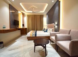 나바라에 위치한 호텔 The Sky Imperial Hotel Sugam - 10 Meters from Shrinathji Temple