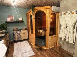 L’Écho des Bois - Studio cocooning avec sauna, cheap hotel in L'Abergement
