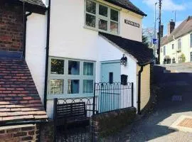 Charming 1-Bed Cottage located in Ironbridge