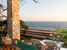 Bostani Seaside House Mani, semesterboende i Agios Nikolaos
