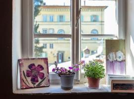 NEW! La Stanza in Villa, guest house in Lucca