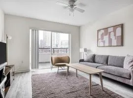 Downtown Bellevue 2BR w WD Storage nr Shops SEA-222