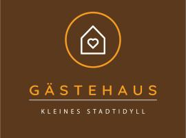 Gästehaus "Kleines Stadtidyll" -Zimmer und Apartments by Hotel Holsteiner Hof-, hotel in Geesthacht