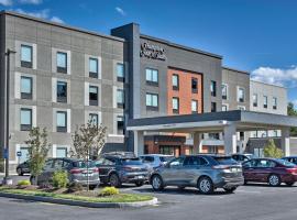 Hampton Inn & Suites Keene, hotell i Keene